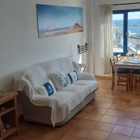Apartment Alegranza Orzola